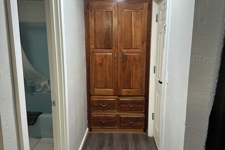 Room 35 of 49
