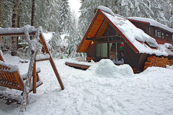 Four Stone Lodge Near Mt. Rainier