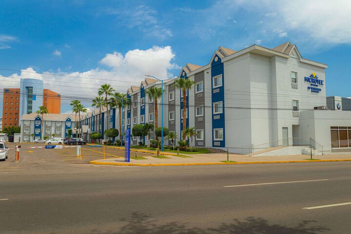 Hotel 5 of 89
