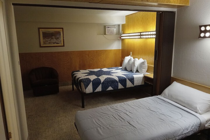 Room 57 of 81