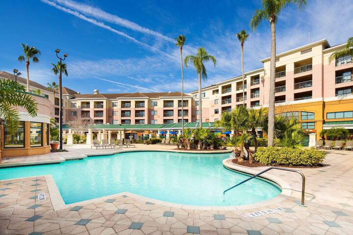 Courtyard Orlando Lake Buena Vista in the Marriott Village