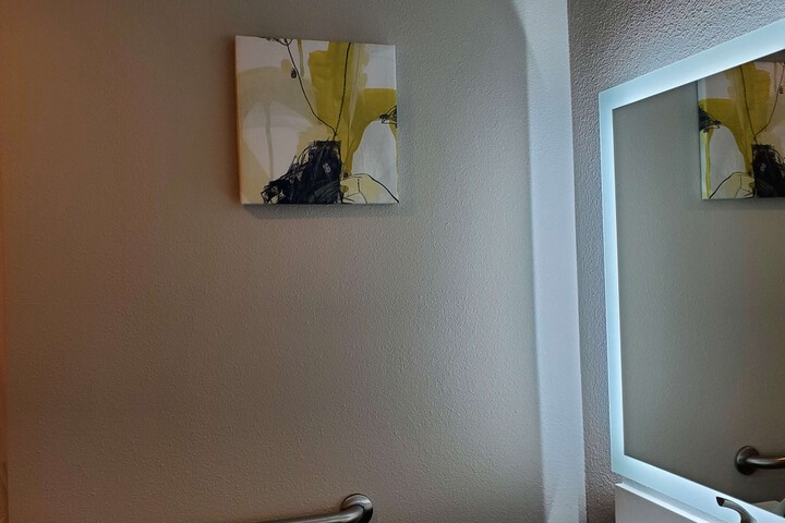 Room 21 of 93