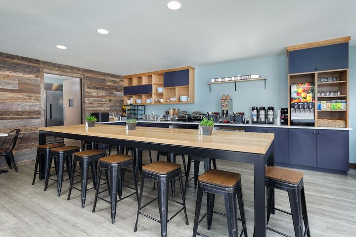 The Coho Oceanfront Lodge