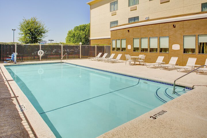 Pool 4 of 36