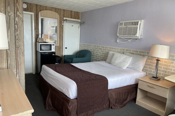 Room 21 of 44