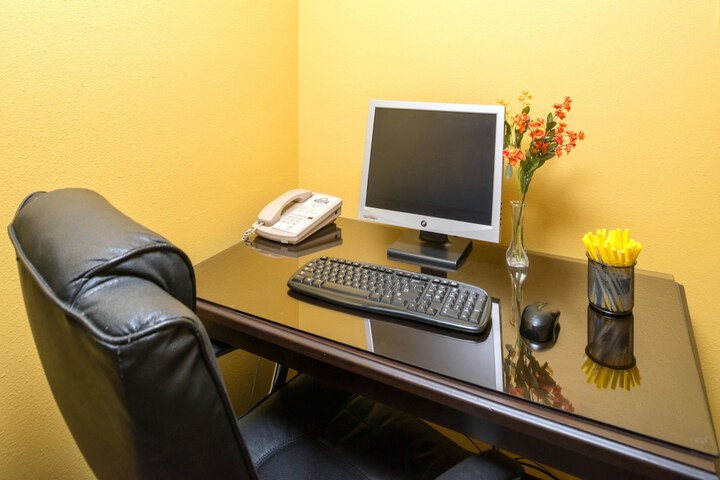 Business Center 30 of 30