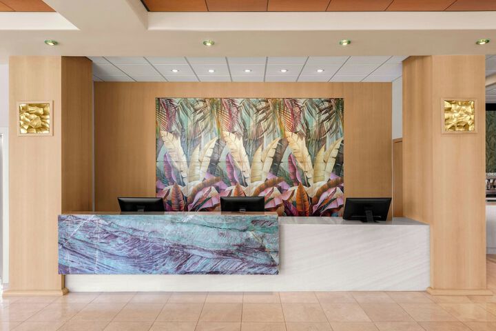 Sheraton La Jolla Hotel