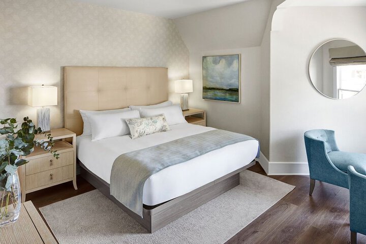 Room 9 of 23
