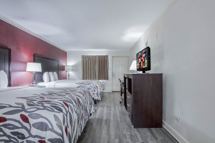 Room 18 of 27