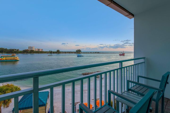 Dolphin Sands Clearwater Beach an Ascend Collection Hotel