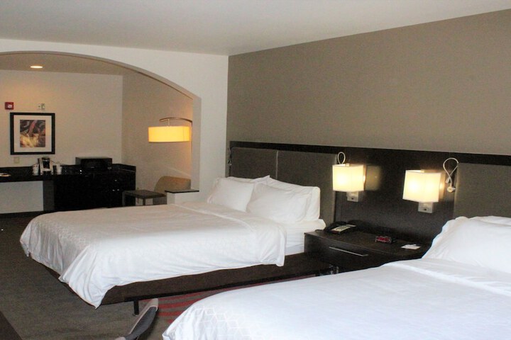 Room 12 of 57