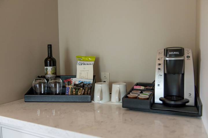 Breakfast/Coffee Service 95 of 112