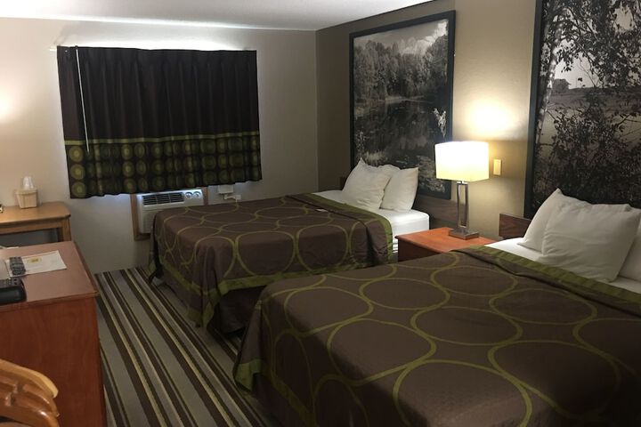 Room 19 of 38