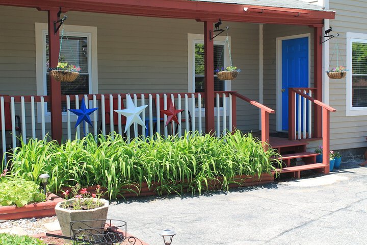 Strictly Moose Luxury Vacation Suites