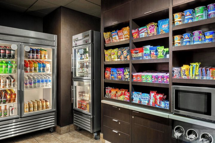 Courtyard by Marriott Evansville East