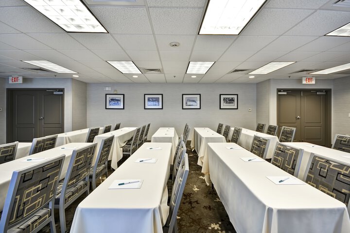 Homewood Suites by Hilton Oakland-Waterfront