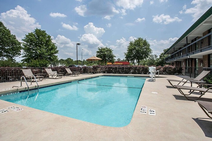 Pool 4 of 31