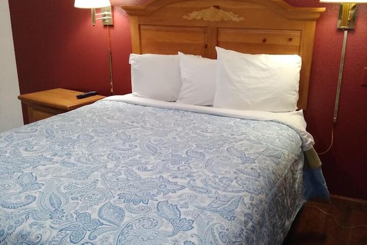 Room 20 of 32