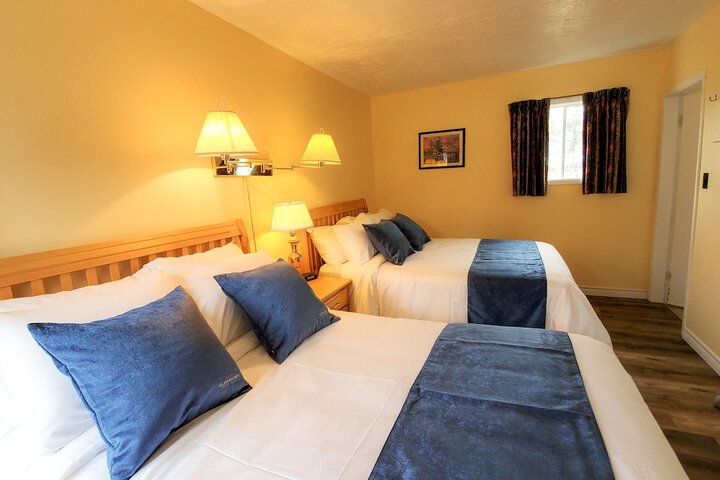 Room 52 of 153