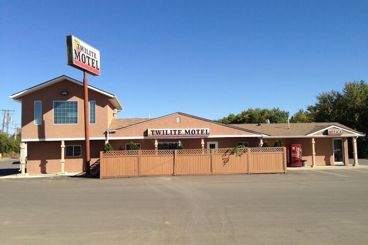 Twilite Motel & RV Park