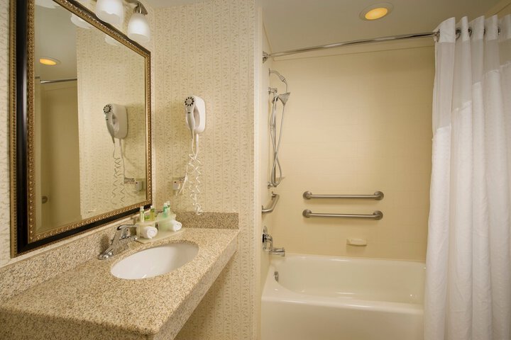 Room 15 of 39