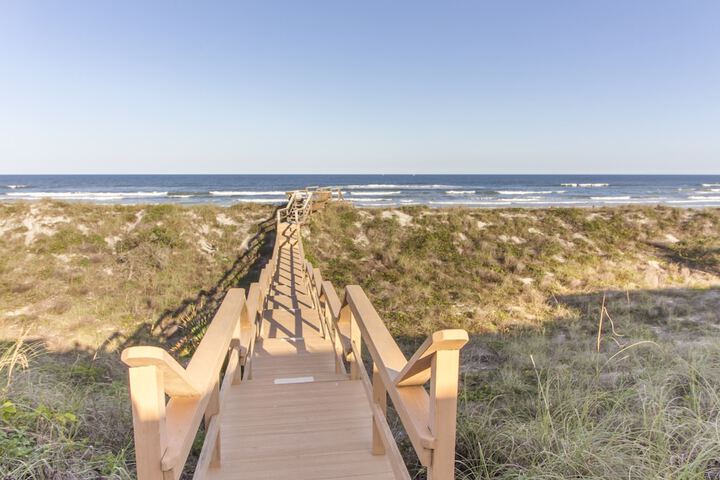 Beach 25 of 32