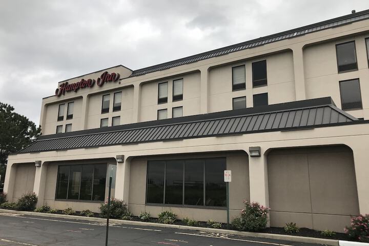 Hotel 2 of 79