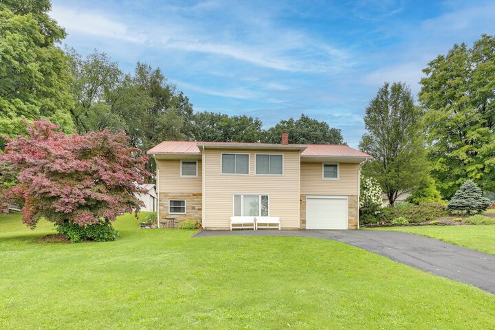 Montour Falls Apartment 3 Mi to Seneca Lake!