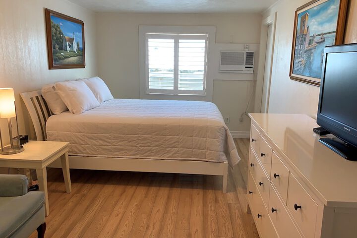 Room 182 of 231