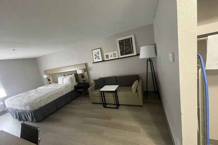 Country Inn & Suites by Radisson Midway - Tallahassee West