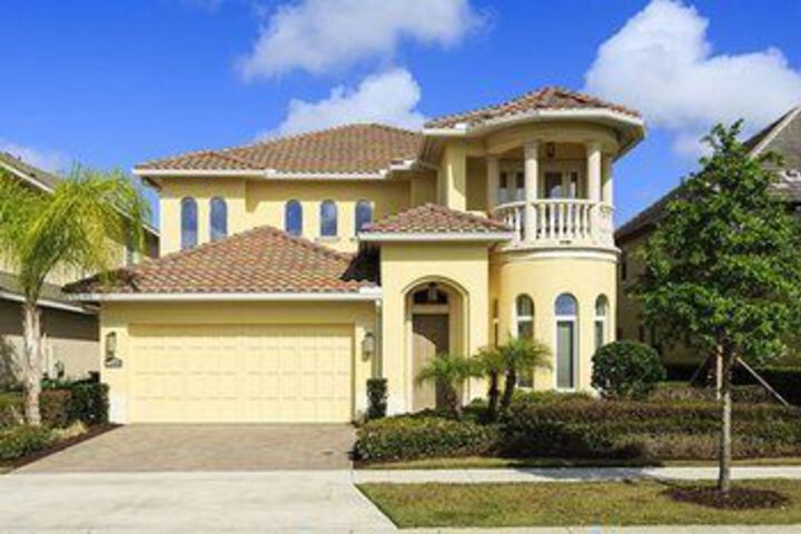 Pool Home in Reunion Resort 4 Br Home by RedAwning