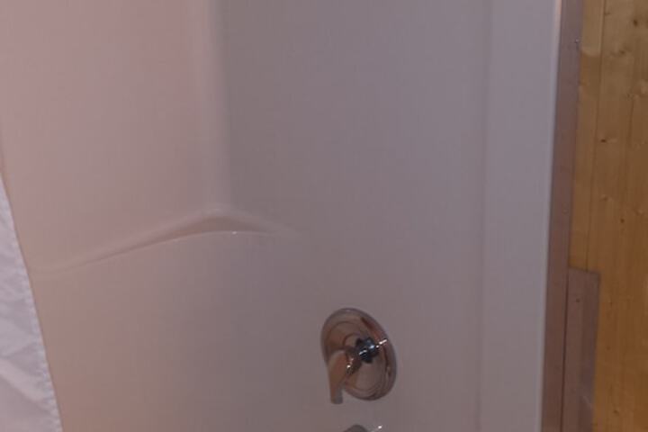Room 10 of 33