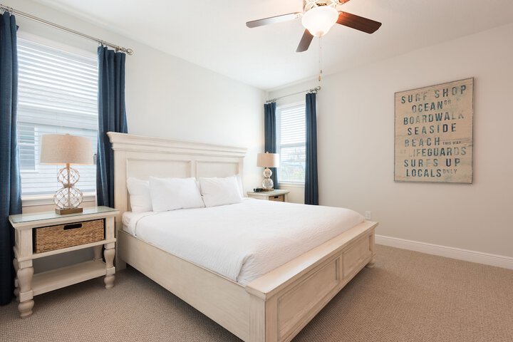 Room 394 of 705