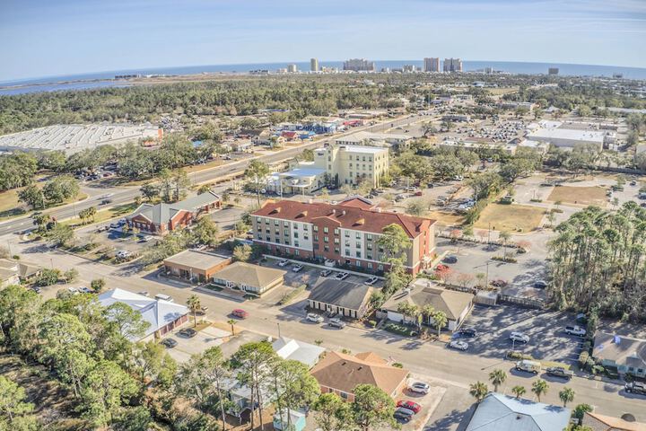 Holiday Inn Express & Suites Gulf Shores by IHG