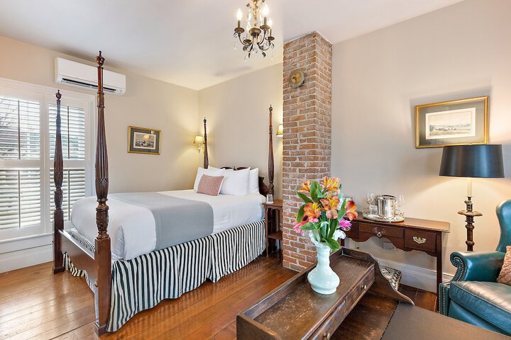 McCully House Inn