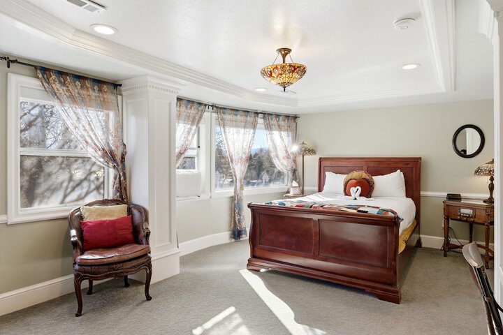 Heber Senator Bed and Breakfast