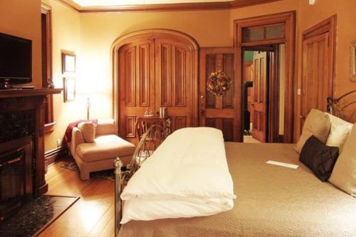 Room 12 of 43