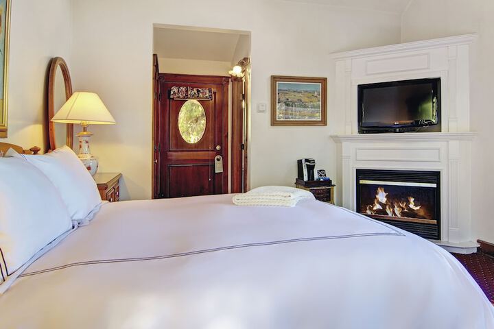 Room 54 of 72