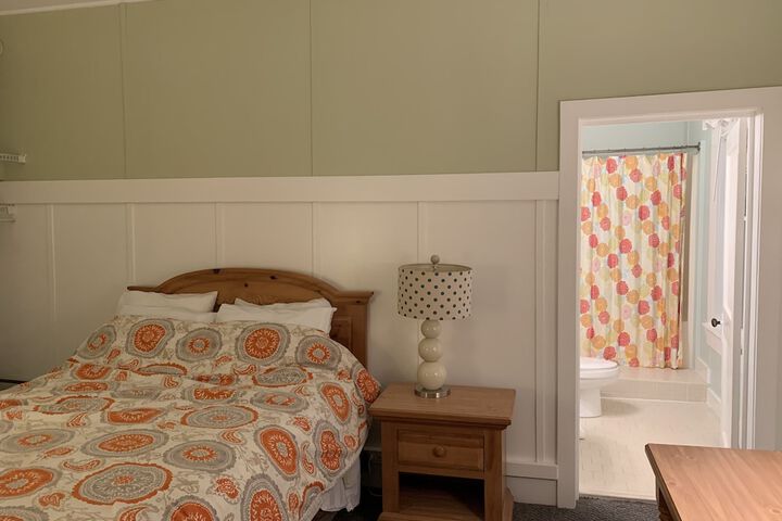 Room 105 of 155
