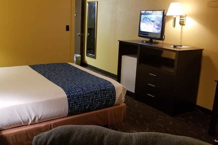 Room 3 of 14