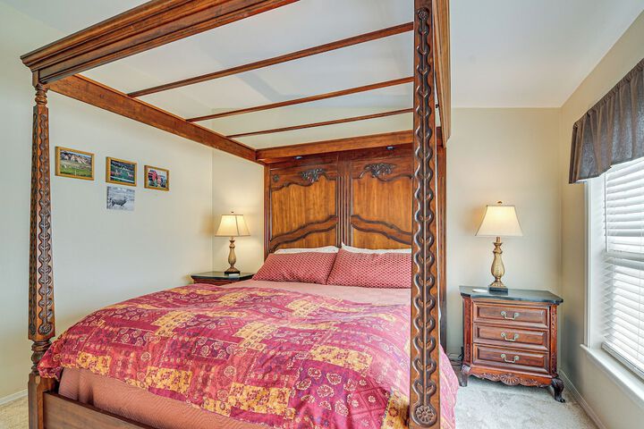 Ranch House in Boulder! Gateway to Nearby Parks!