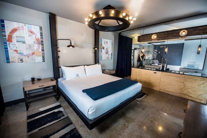 Room 45 of 84