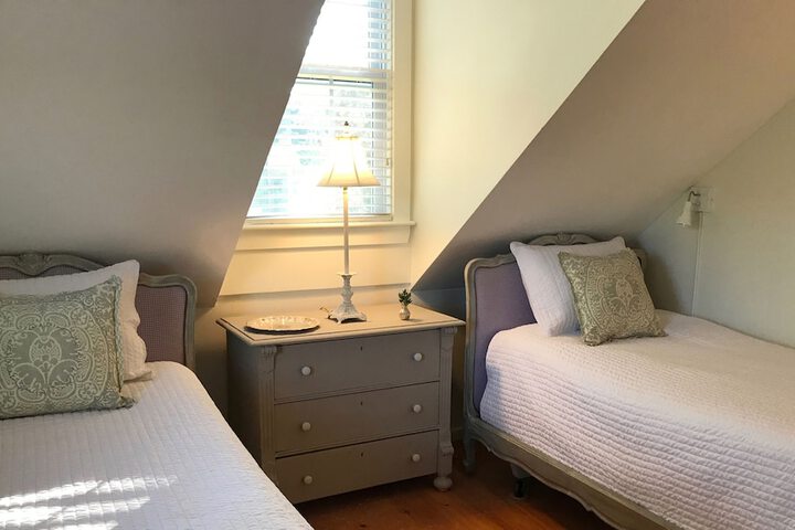 Room 47 of 65