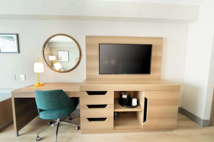 Room 28 of 58