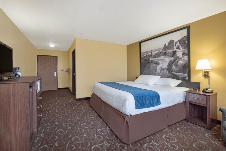 Room 14 of 21