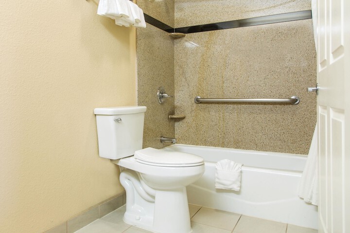 Comfort Inn and Suites San Francisco Airport North