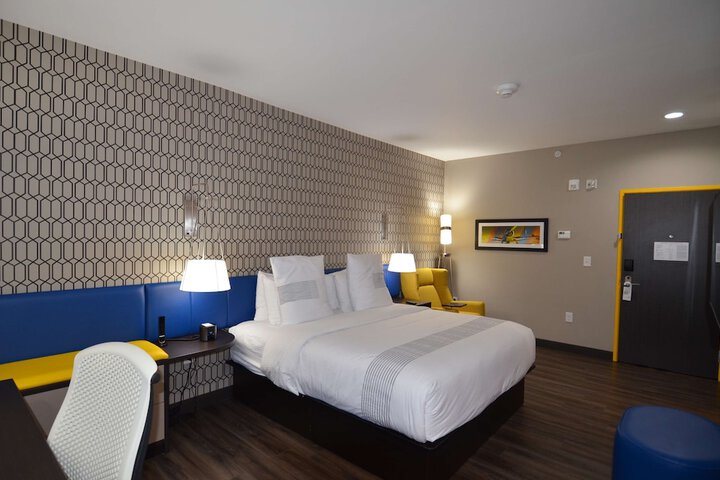 Room 15 of 24