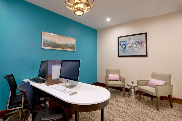 Business Center 40 of 40