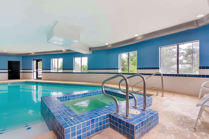 Pool 4 of 30