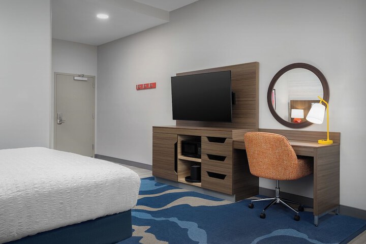 Hampton Inn & Suites Naples South